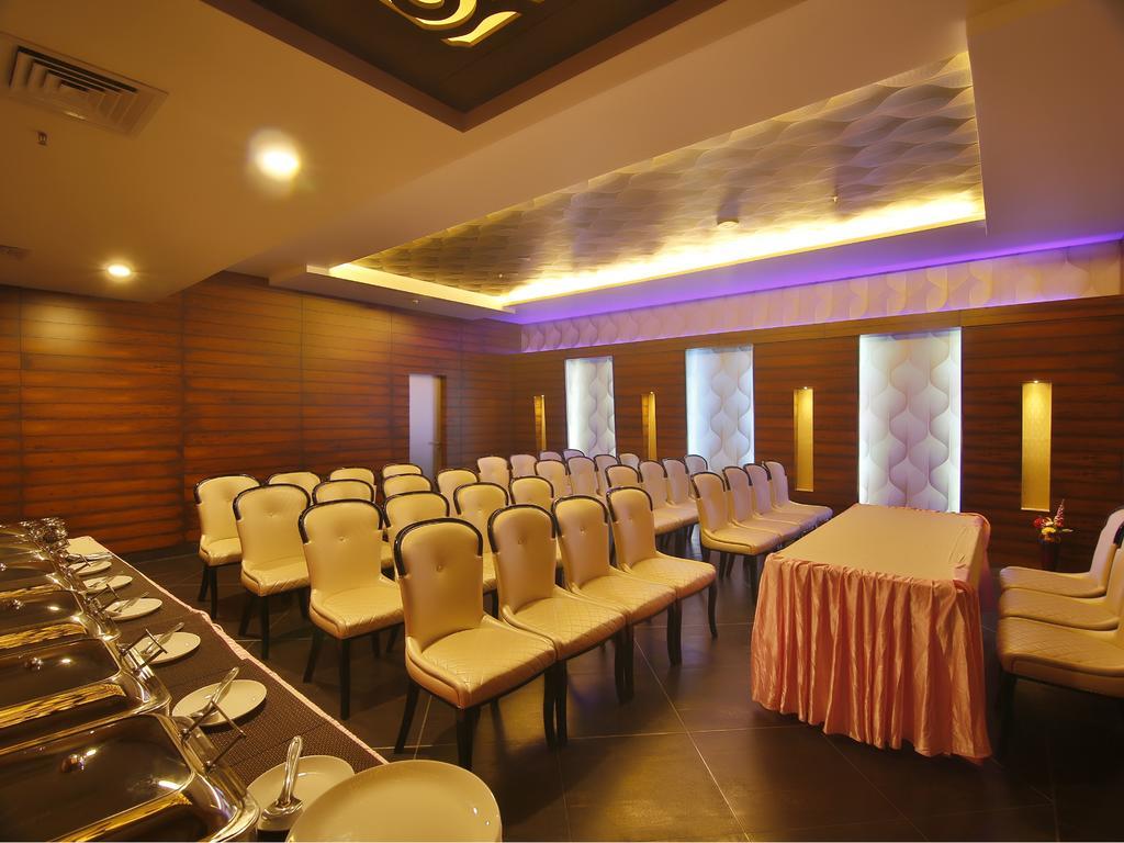 The Spk Hotel Madurai Exterior photo