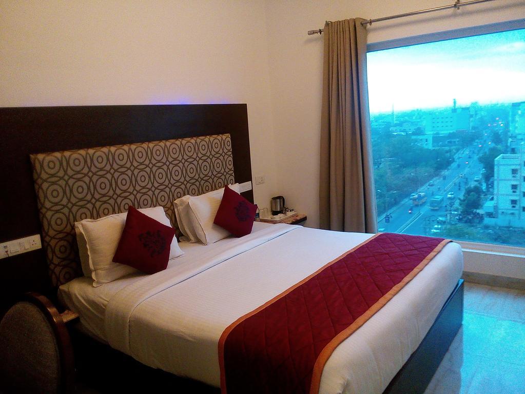 The Spk Hotel Madurai Exterior photo